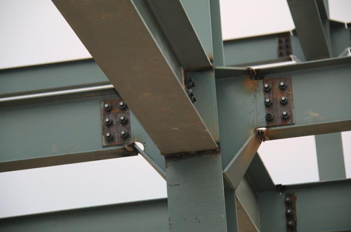 施工工藝對(duì)鋼結(jié)構(gòu)氟碳漆防腐影響及表面處理