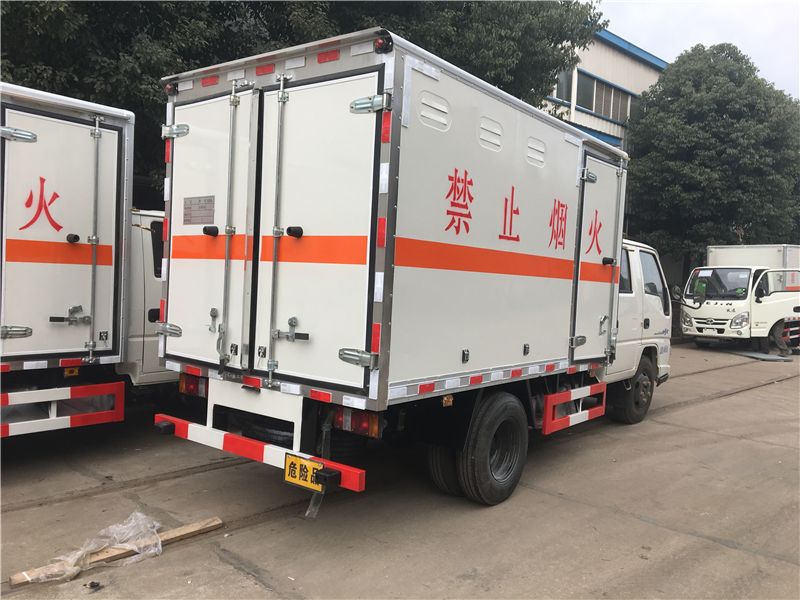 油漆涂料屬于幾類危險(xiǎn)品？油漆涂料怎么運(yùn)輸？